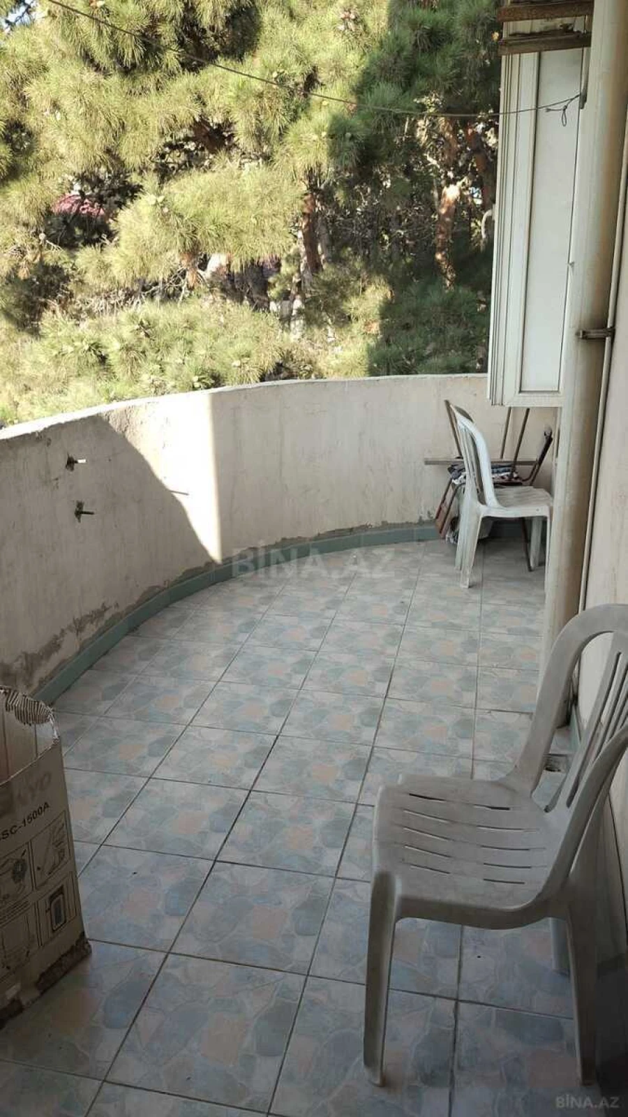 Satılır 3 otaqlı mənzil 137 m²