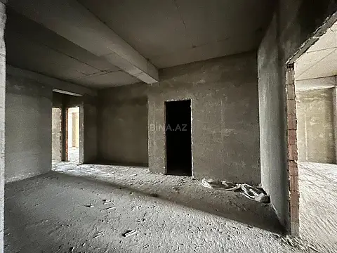 Satılır 4 otaqlı mənzil 171 m²