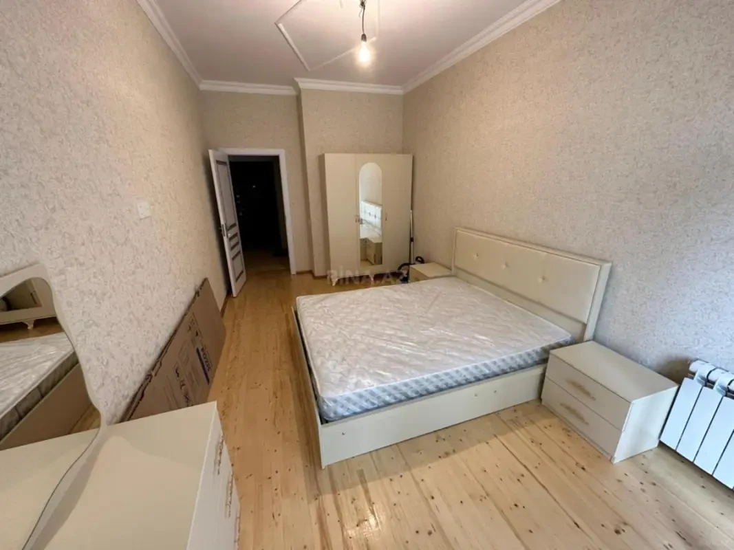 Kirayə verilir 2 otaqlı mənzil 70 m²