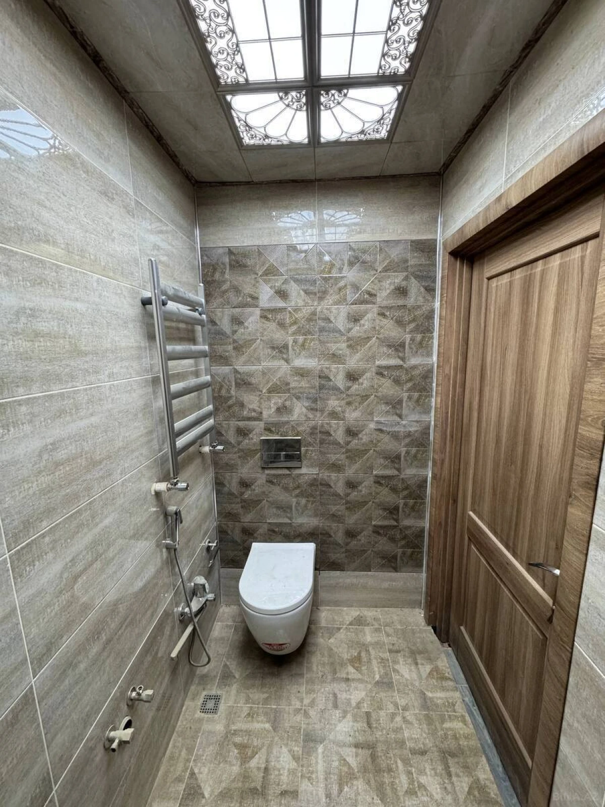 Satılır 2 otaqlı mənzil 56 m²