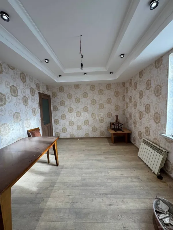 Satılır 2 otaqlı mənzil 56 m²