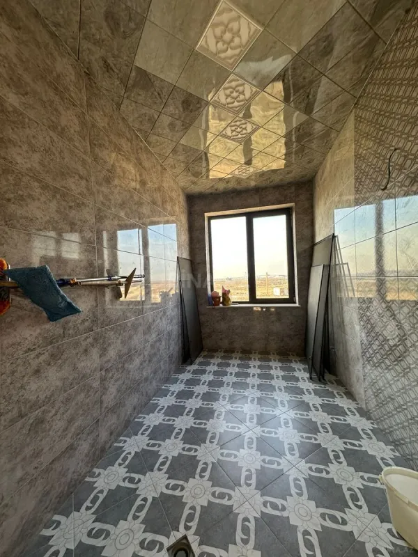 Satılır 5 otaqlı həyət evi 220 m²