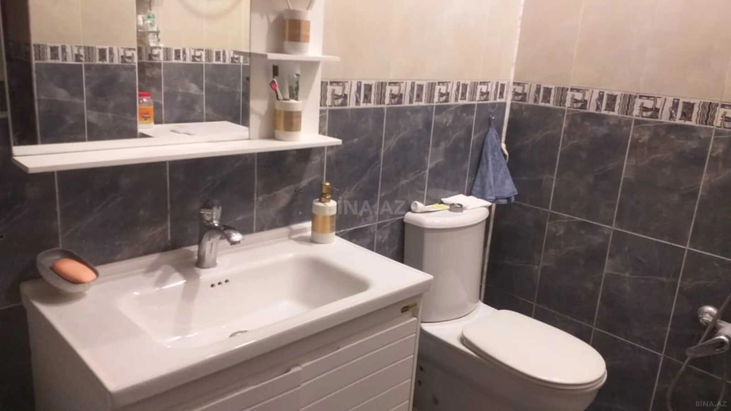 Satılır 3 otaqlı mənzil 140 m²