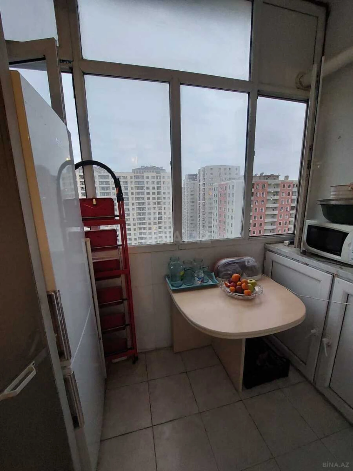 Satılır 3 otaqlı mənzil 140 m²