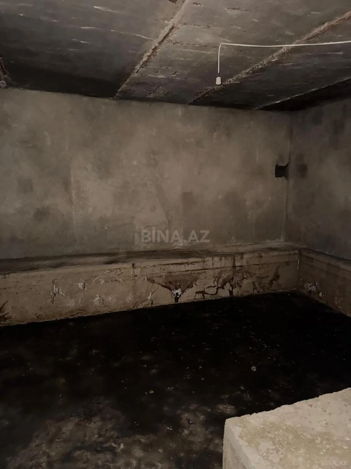 Satılır obyekt 350 m²