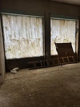 Satılır obyekt 350 m²