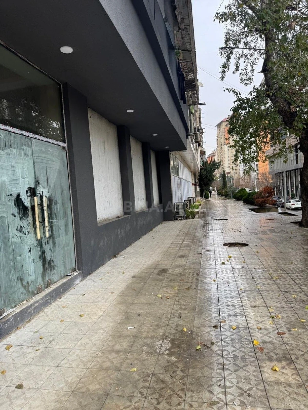 Satılır obyekt 350 m²