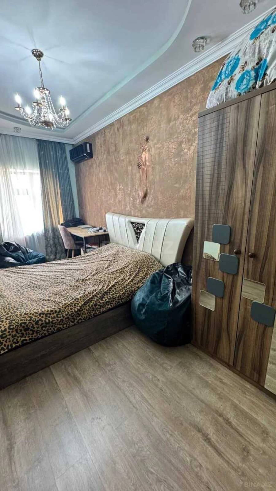 Satılır 2 otaqlı mənzil 85 m²