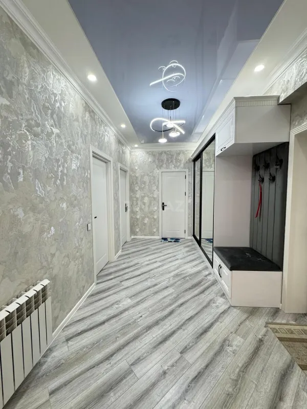 Satılır 4 otaqlı mənzil 128 m²
