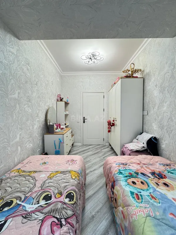 Satılır 4 otaqlı mənzil 128 m²