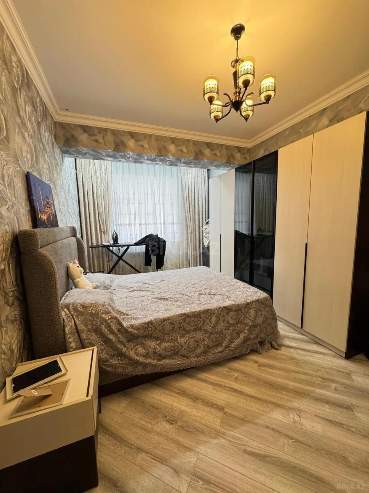 Satılır 4 otaqlı mənzil 128 m²