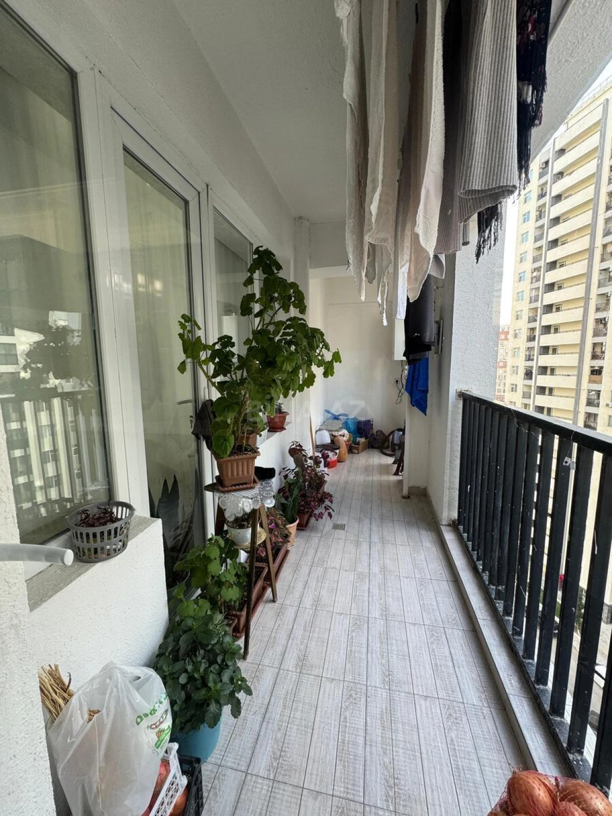 Satılır 4 otaqlı mənzil 128 m²