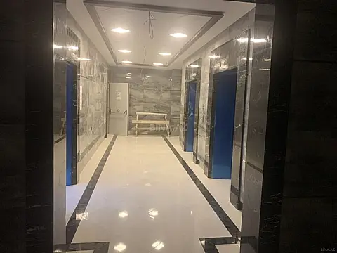 Satılır 3 otaqlı mənzil 157 m²