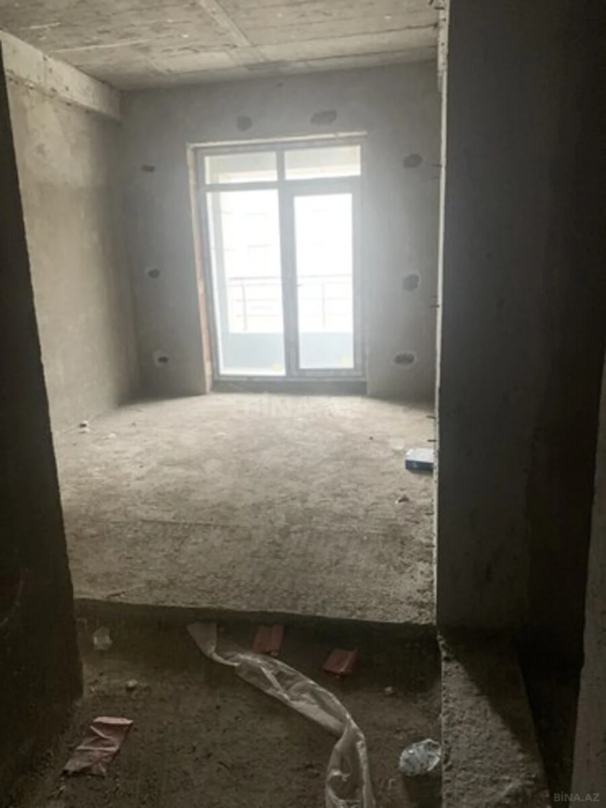 Satılır 3 otaqlı mənzil 157 m²
