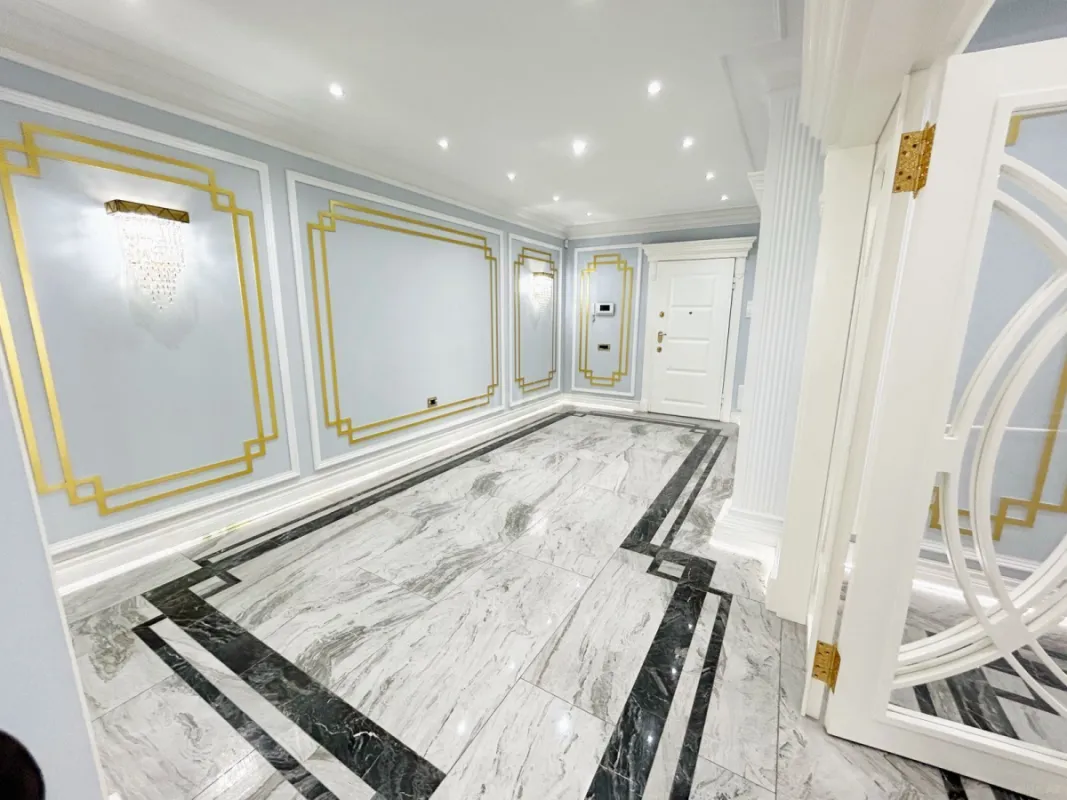 Kirayə verilir 4 otaqlı mənzil 200 m²