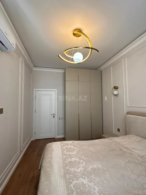 Satılır 3 otaqlı mənzil 84 m²