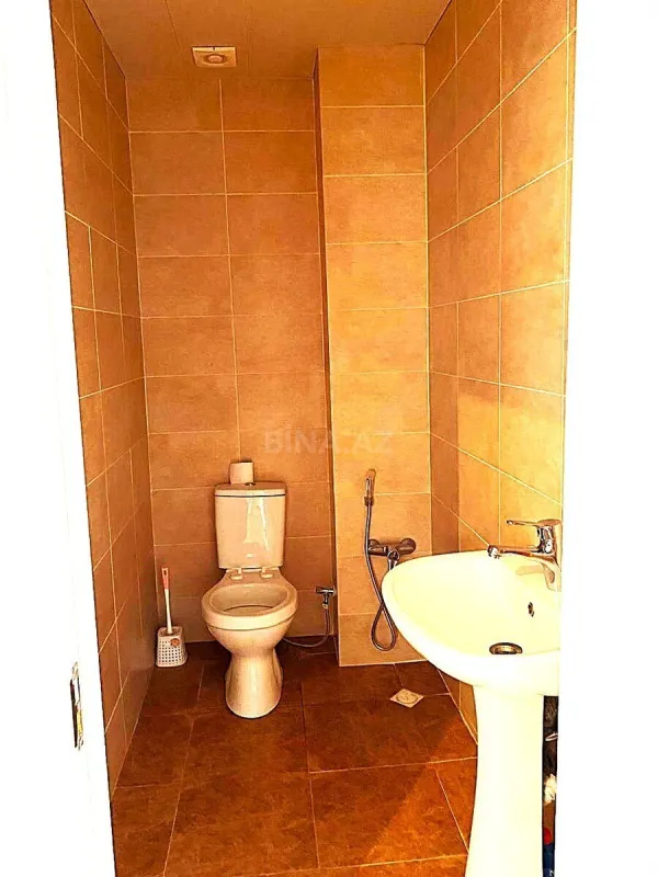 Kirayə verilir 3 otaqlı ofis 66 m²