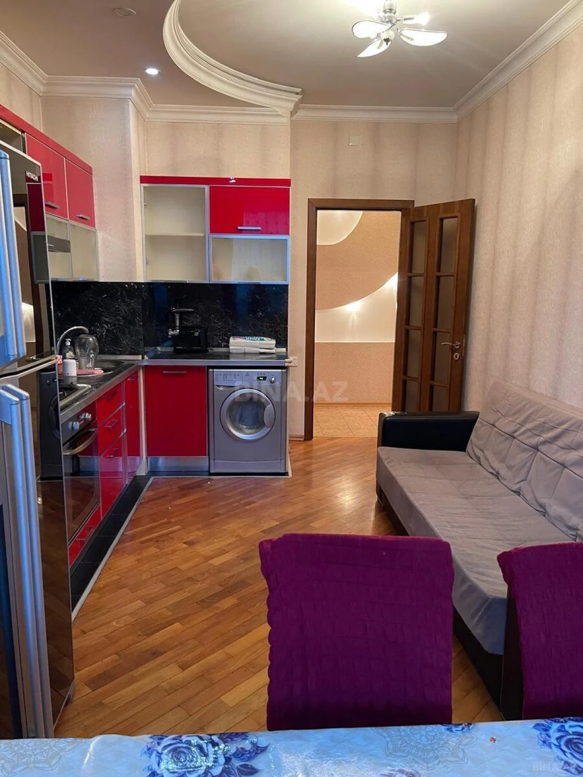 Kirayə verilir 4 otaqlı mənzil 168 m²