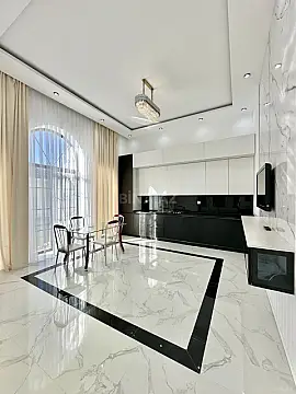 Satılır 5 otaqlı həyət evi 210 m²