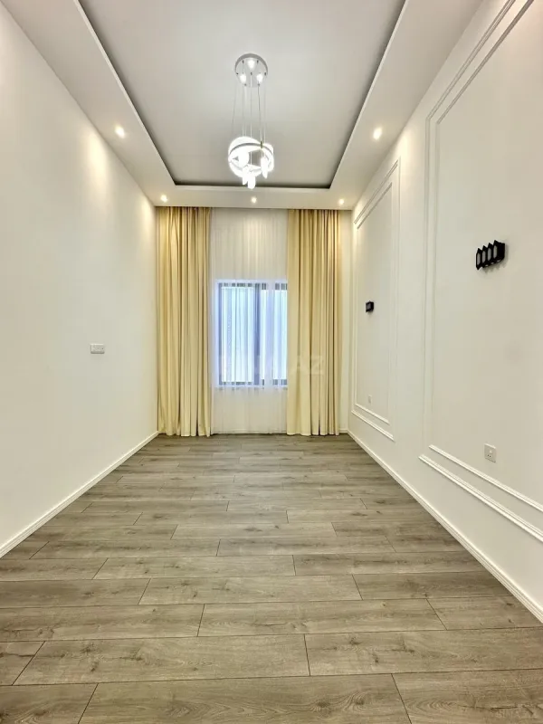 Satılır 5 otaqlı həyət evi 210 m²