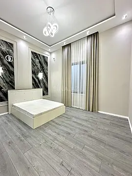 Satılır 5 otaqlı həyət evi 210 m²
