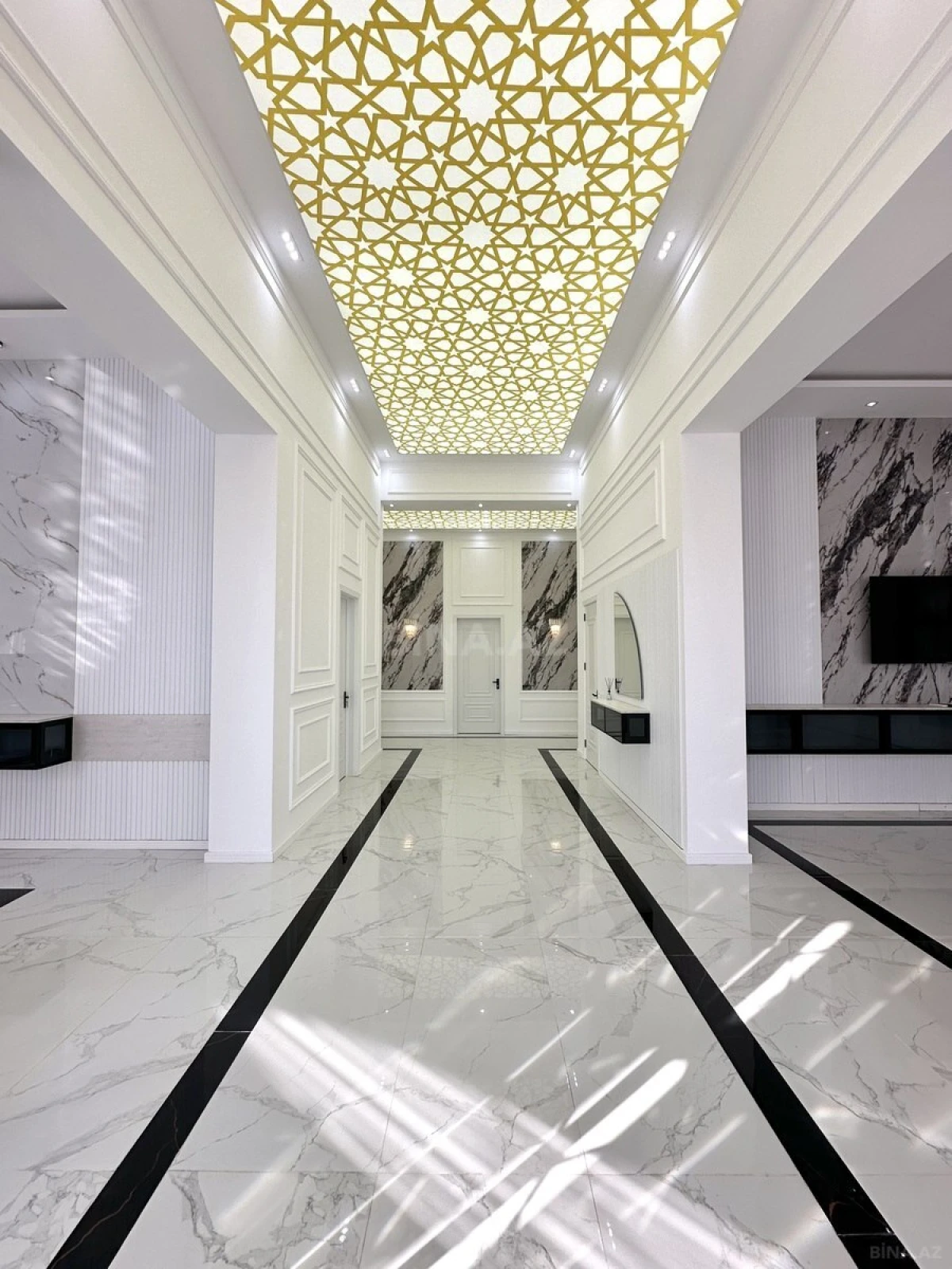 Satılır 5 otaqlı həyət evi 210 m²