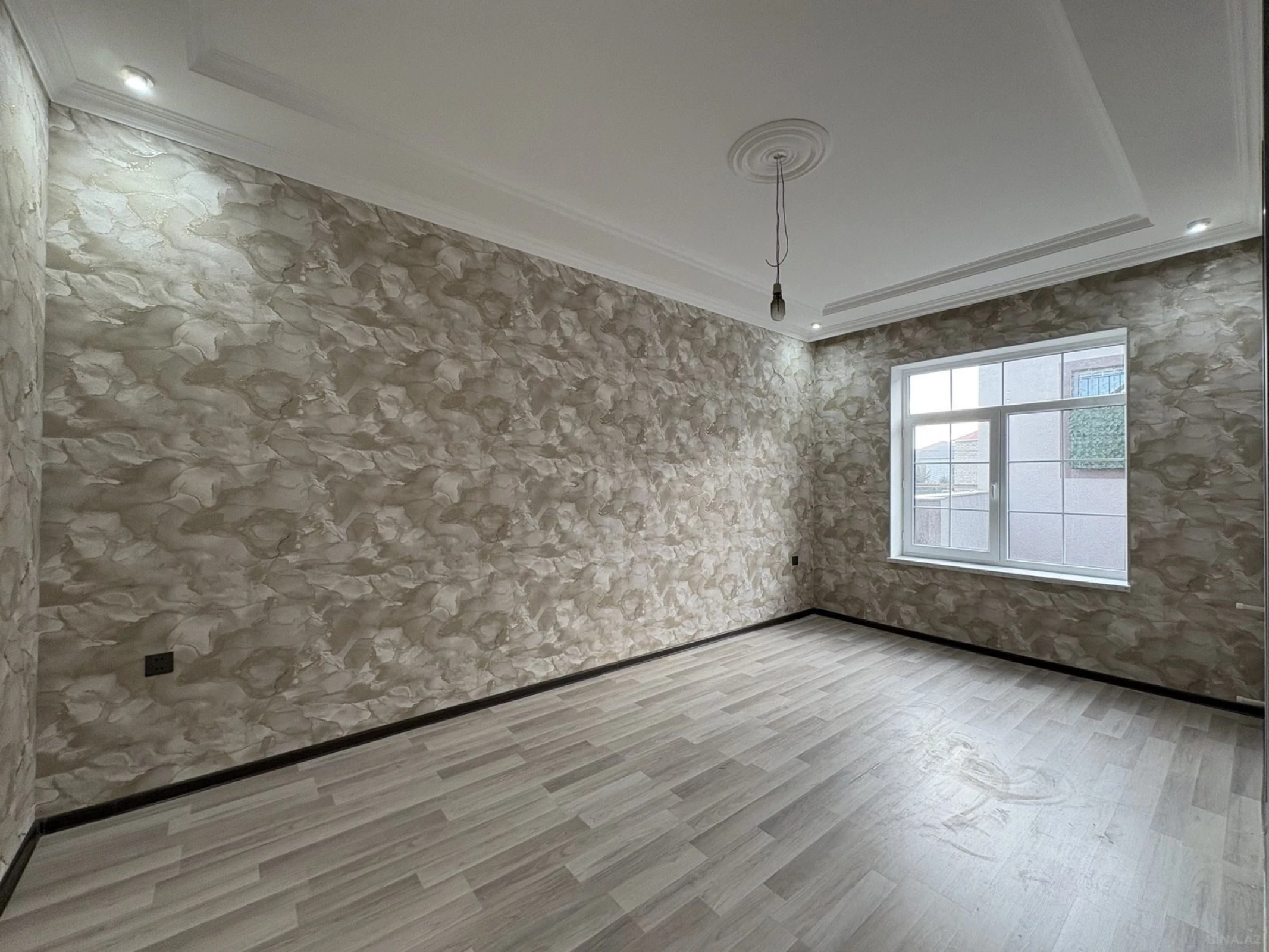 Satılır 3 otaqlı həyət evi 76 m²