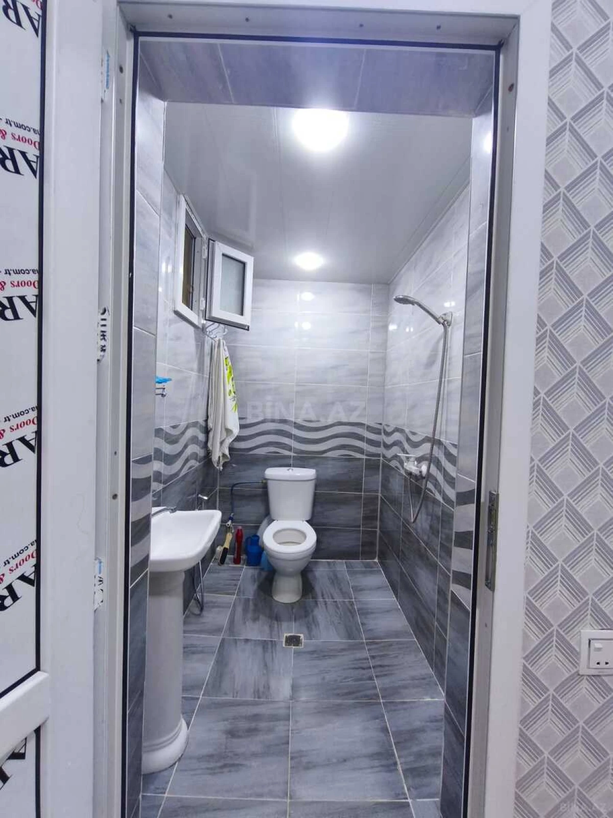 Satılır 2 otaqlı həyət evi 65 m²