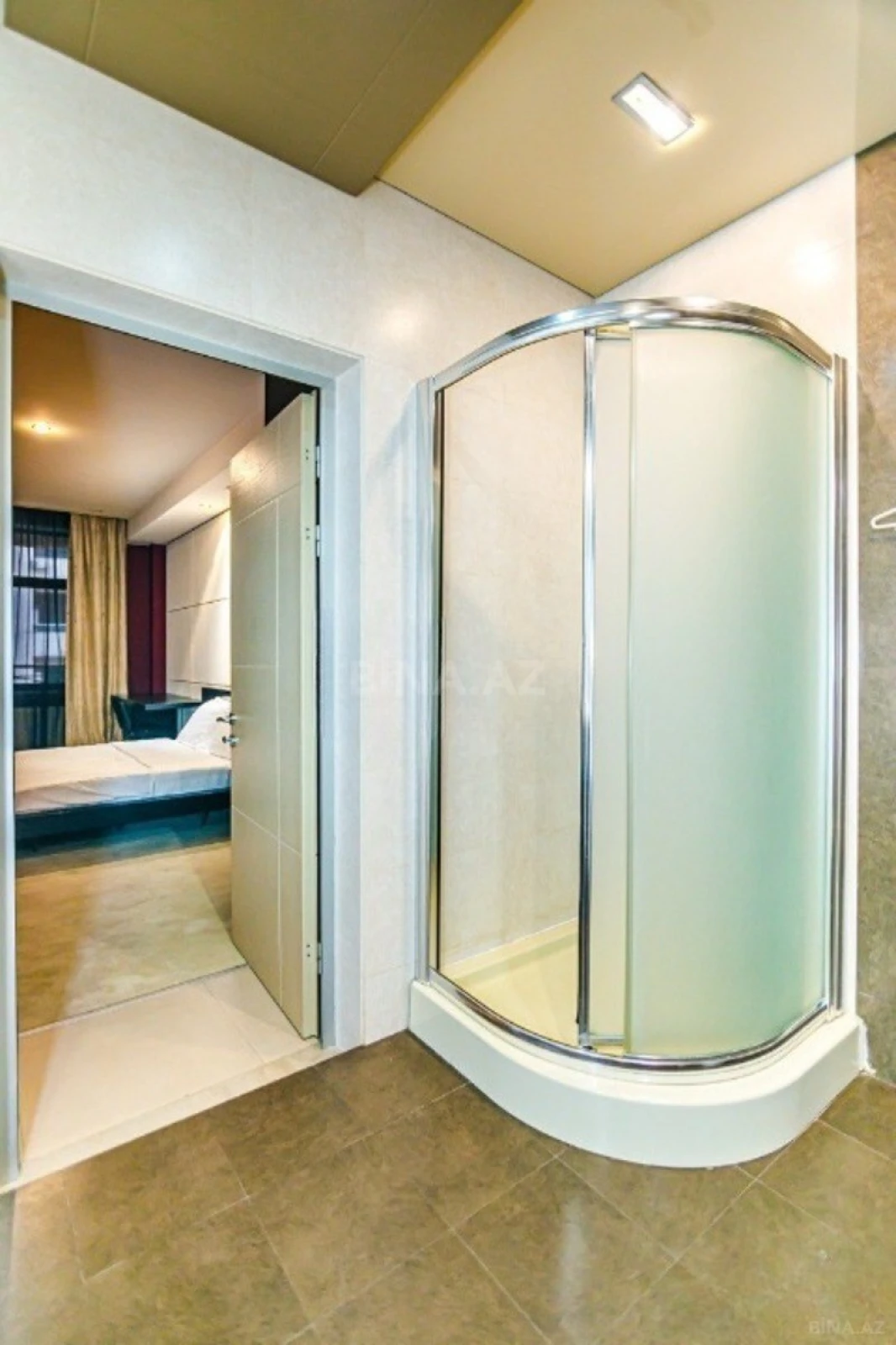 Kirayə verilir 3 otaqlı mənzil 175 m²