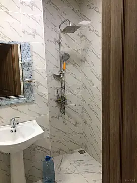 Satılır 2 otaqlı mənzil 42 m²