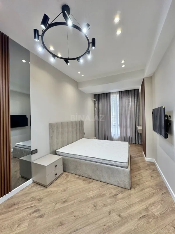 Satılır 3 otaqlı mənzil 118 m²
