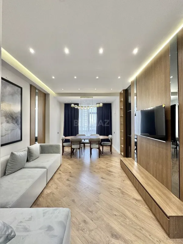 Satılır 3 otaqlı mənzil 118 m²