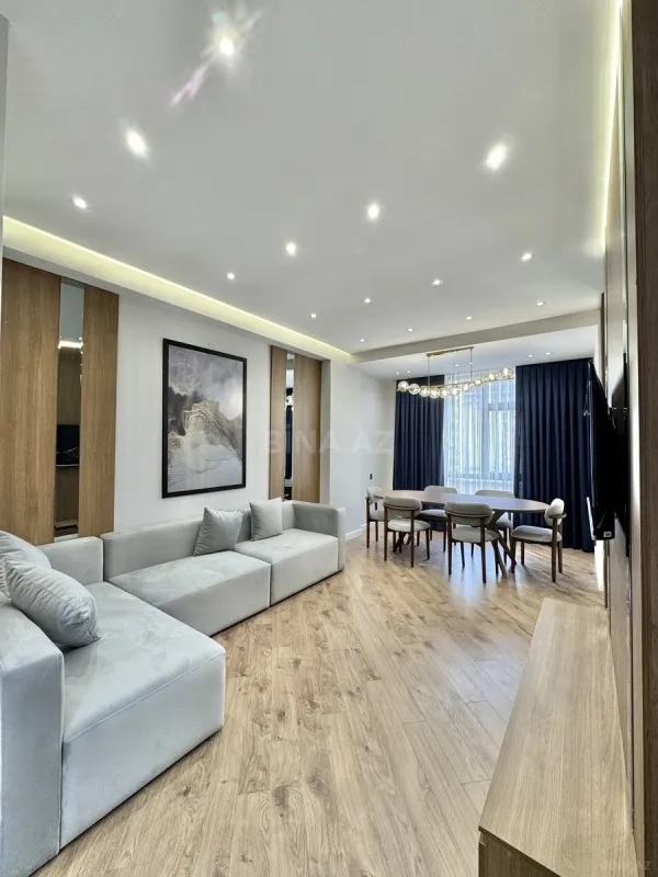 Satılır 3 otaqlı mənzil 118 m²