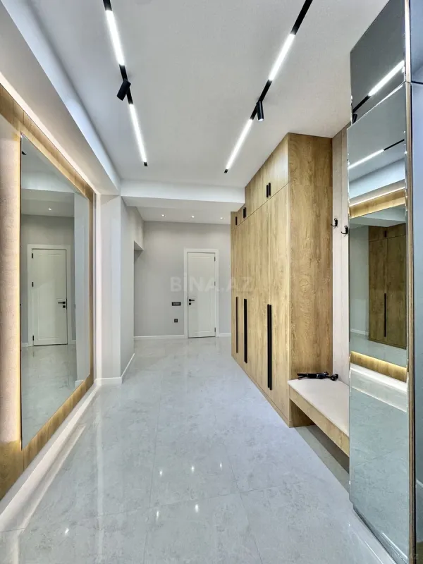 Satılır 3 otaqlı mənzil 118 m²