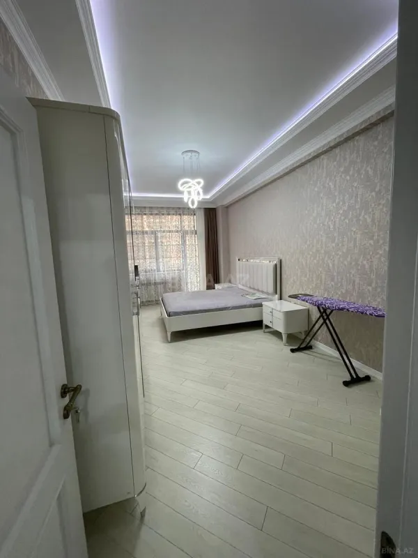 Kirayə verilir 3 otaqlı mənzil 120 m²