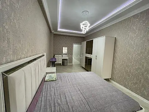 Kirayə verilir 3 otaqlı mənzil 120 m²