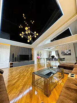 Satılır 4 otaqlı mənzil 360 m²