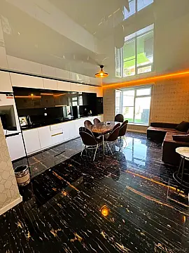 Satılır 4 otaqlı mənzil 360 m²