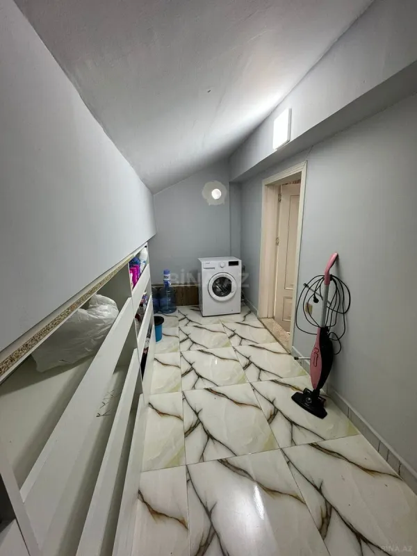 Satılır 4 otaqlı mənzil 360 m²