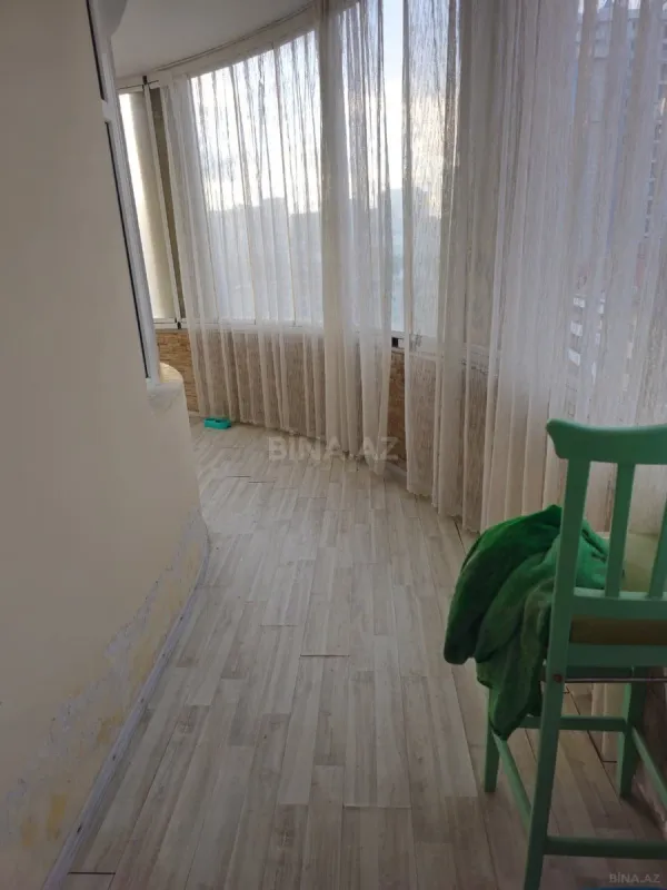 Satılır 3 otaqlı mənzil 129 m²
