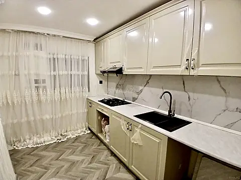 Satılır 3 otaqlı mənzil 70 m²