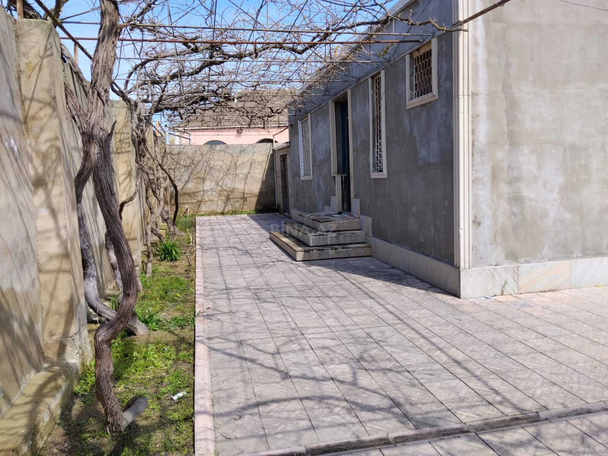 Satılır 4 otaqlı həyət evi 170 m²