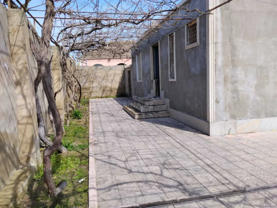 Satılır 4 otaqlı həyət evi 170 m²