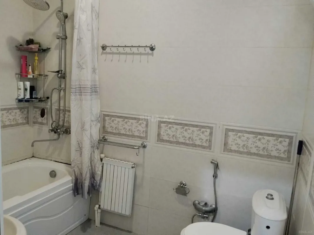 Satılır 4 otaqlı həyət evi 170 m²