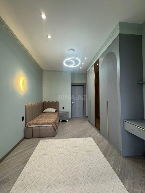 Satılır 3 otaqlı mənzil 91 m²