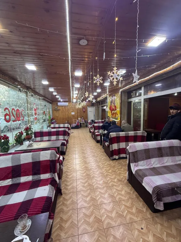 Satılır obyekt 450 m²