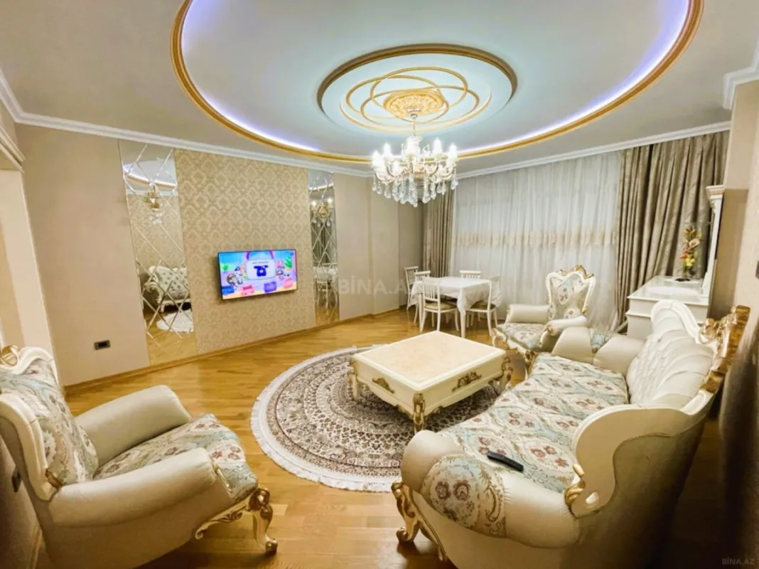 Satılır 3 otaqlı mənzil 105 m²