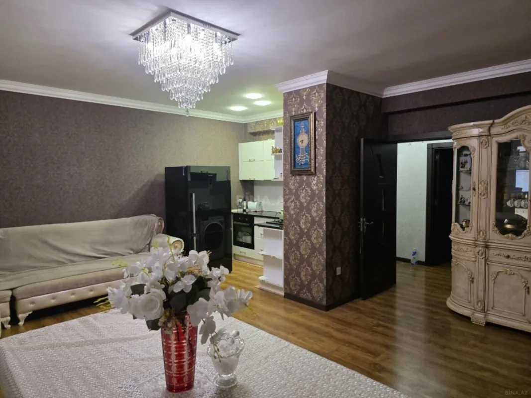 Satılır 3 otaqlı mənzil 107 m²