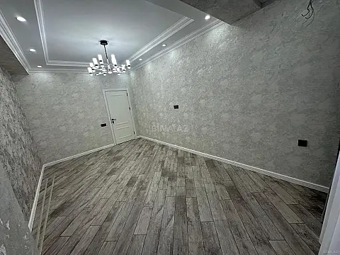Satılır 2 otaqlı mənzil 79 m²