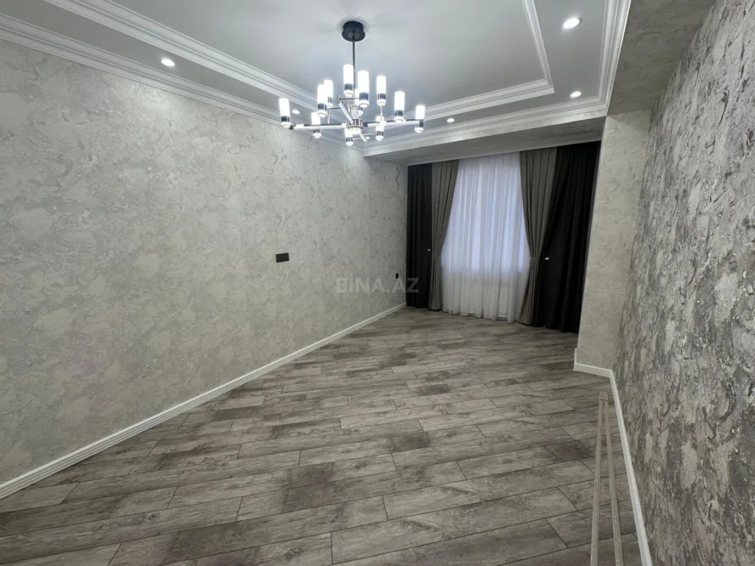 Satılır 2 otaqlı mənzil 79 m²